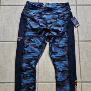 New Womens St. Louis Blues STL Authentics Leggings Athletic Pants Camo Large NWT